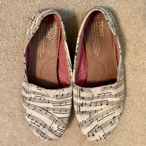 Toms Music Note Slip-ons